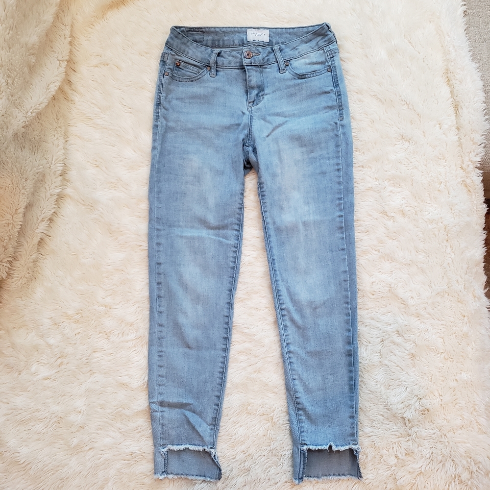 Celebrity Pink Lightwash Jeans